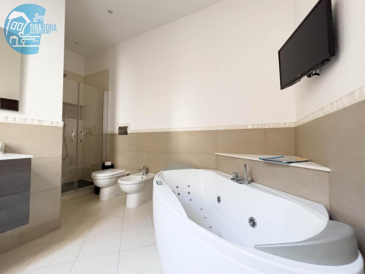 Ferienwohnung Mazzini 44 Tirabora Short Rent Triest Exterior foto